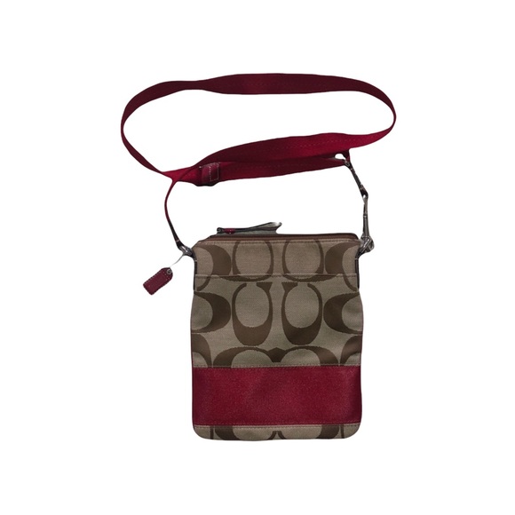 Coach Handbags - Coach small crossbody purse.